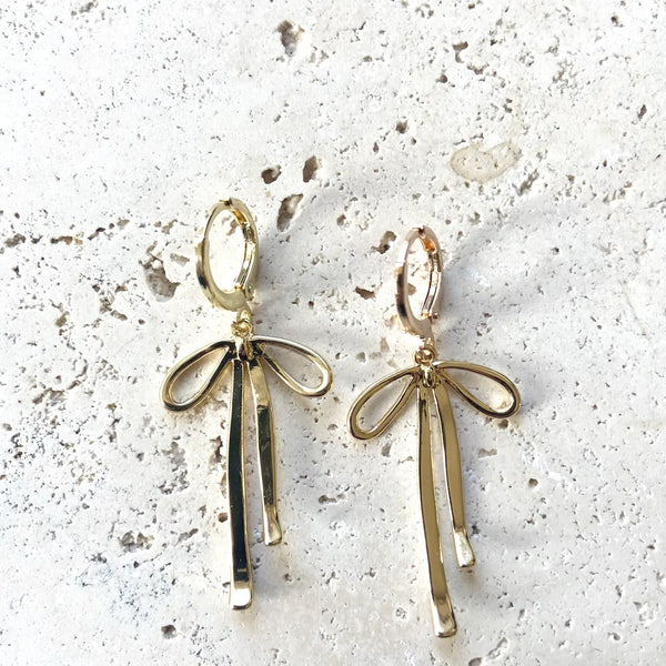 VB&CO:  RIBBON EARRING