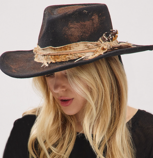 PORTS:  RUSTIC COWGIRL HAT W/FEATHER
