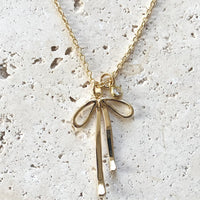 VB&CO:  BOW NECK/RHINE CHARM